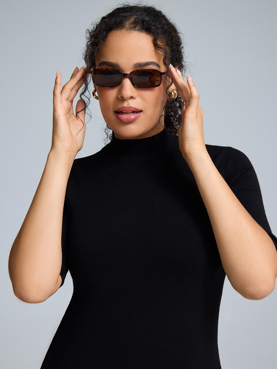 Small Tortoise Frame Sunglasses